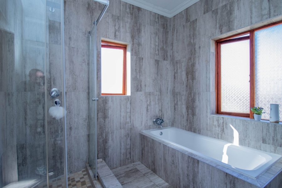 3 Bedroom Property for Sale in Xanadu North West